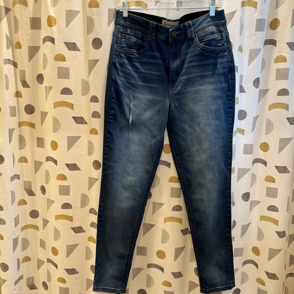 Democracy Women's Ab Solution Blue Jeans - Picture 2 of 8